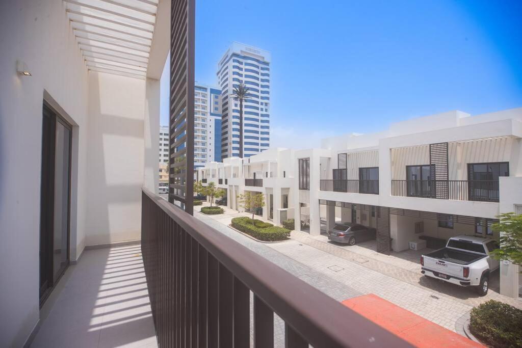 Luxury 3 Bdr Villa By The Sea 54 Fujairah Luaran gambar